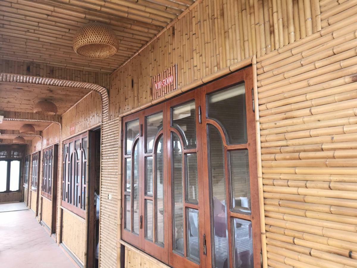 The Long Hotel Нин Бин Екстериор снимка
